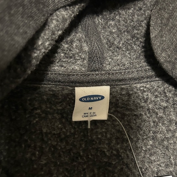 Old navy hoodie - Picture 2 of 3